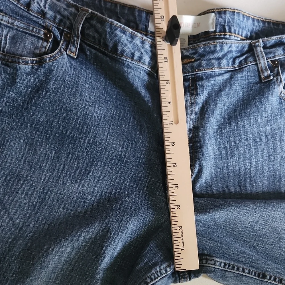 Mossimo Jeans Size 20 Blue Straight Leg Jeans